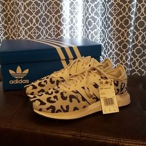 Adidas Originals Swift Run Leopard 8.5 NEW